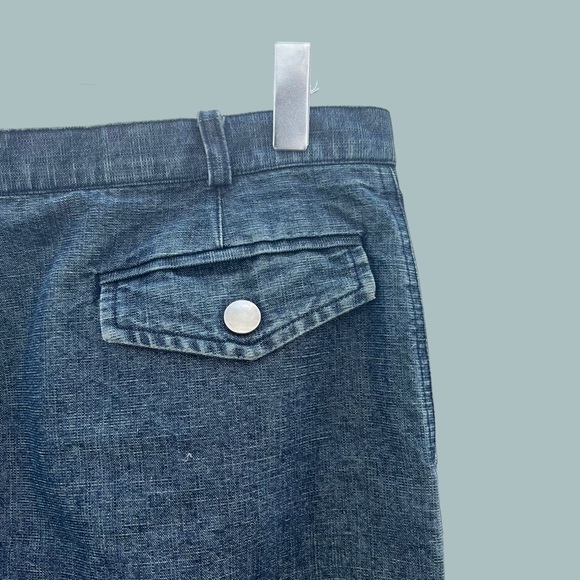 Joseph denim skirt, mid length with stud accents front & sides Pre-loved vgc. - Picture 2 of 8